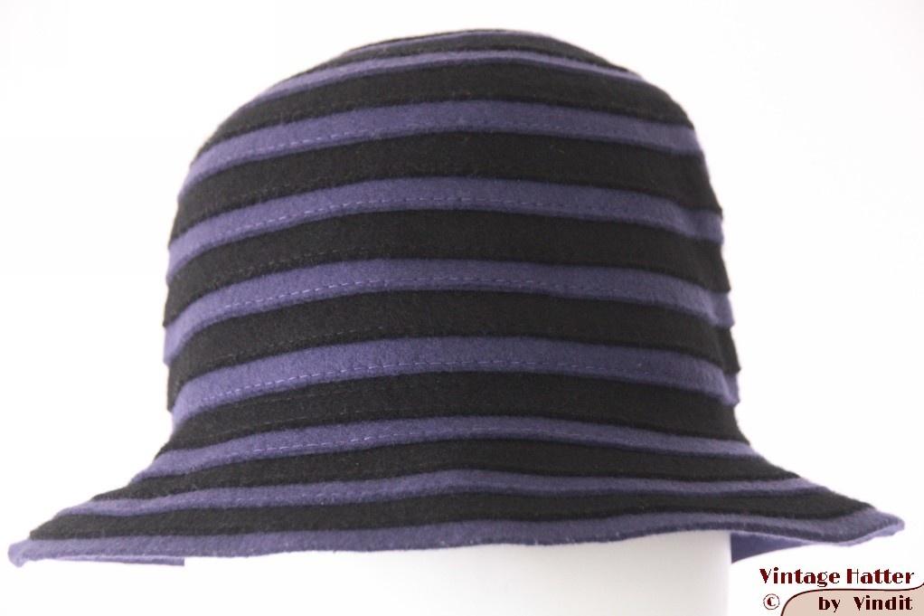 Vintage Dames spiraal hoed paars zwart vilt 56, Ophalen of Verzenden, Gedragen, 56 of 57 cm (M, 7 of 7⅛ inch), Hoed