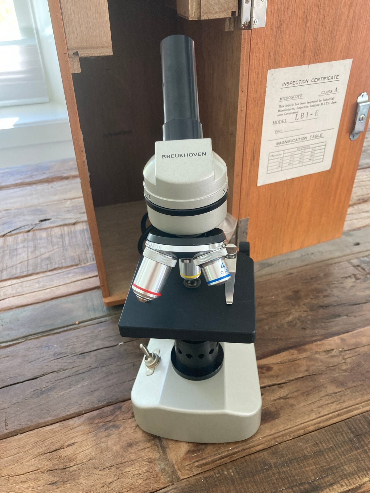 Breukhoven LB1-E Biologische Microscoop met Koffer, Ophalen of Verzenden, Gebruikt, 400x tot 1000x, Biologische microscoop