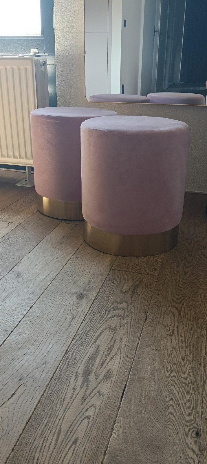 Twee velvet oud roze proefjes te koop!!, Huis en Inrichting, Ophalen, Minder dan 50 cm, Rond, Minder dan 50 cm