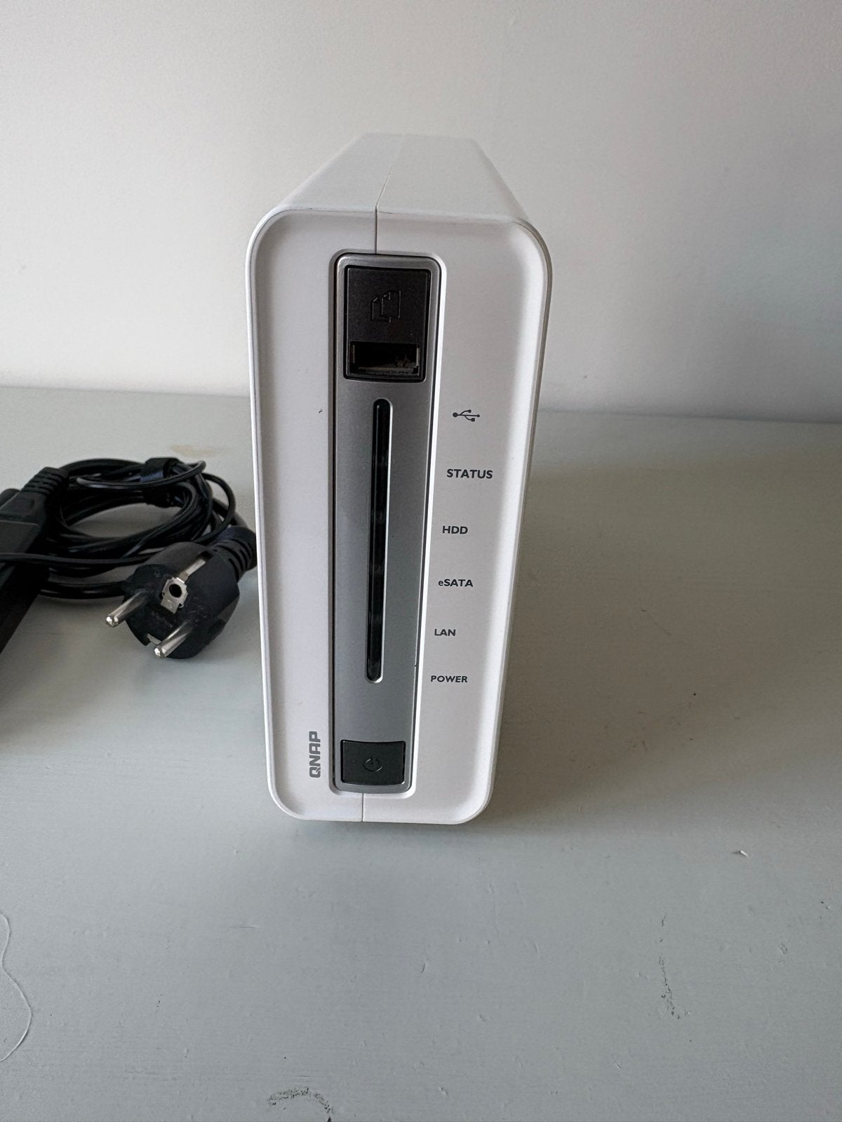QNAP TS-112P NAS met 1TB WD Blue HDD, Computers en Software, Ophalen of Verzenden, Gebruikt