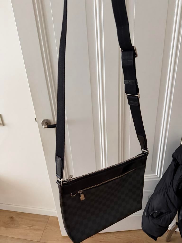Louis Vuitton Mick PM Damier Graphite Schoudertas, Sieraden, Tassen en Uiterlijk, Tassen | Schoudertassen, Zo goed als nieuw, Overige merken