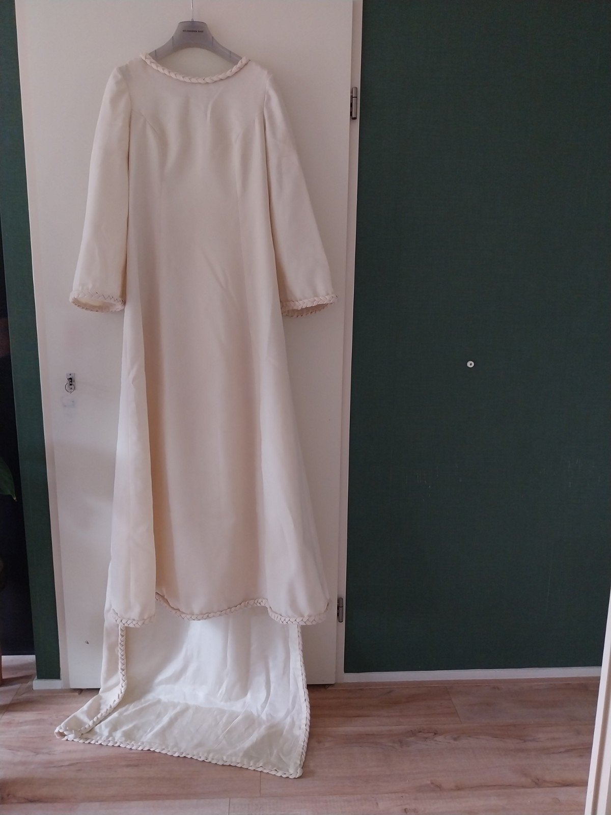 Vintage Trouwjurk Jaren '70 met Sleep en Handschoenen, Kleding | Dames, Zelfmade, Ophalen of Verzenden, Gedragen