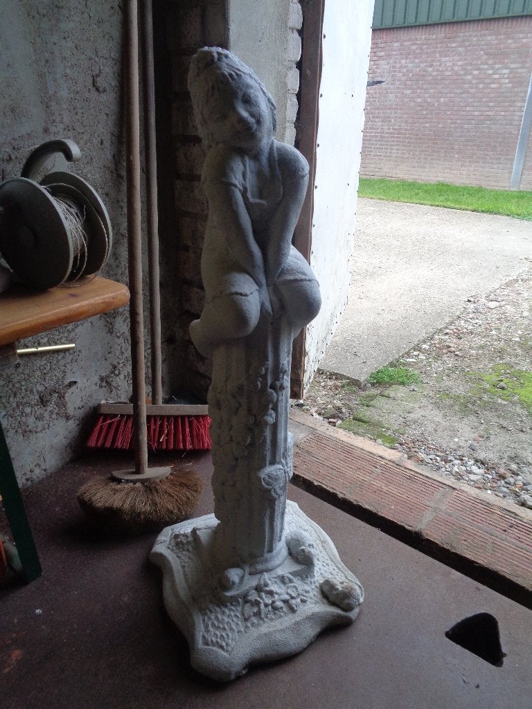 tuinbeeld meisje/egel, Tuin en Terras, Tuinbeelden, Ophalen, Gebruikt, Beton, Overige typen