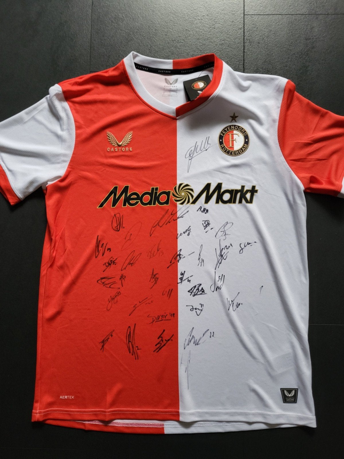Shirt met alle handtekeningen van feyenoord maat L, Ophalen of Verzenden, Zo goed als nieuw, Feyenoord, Shirt