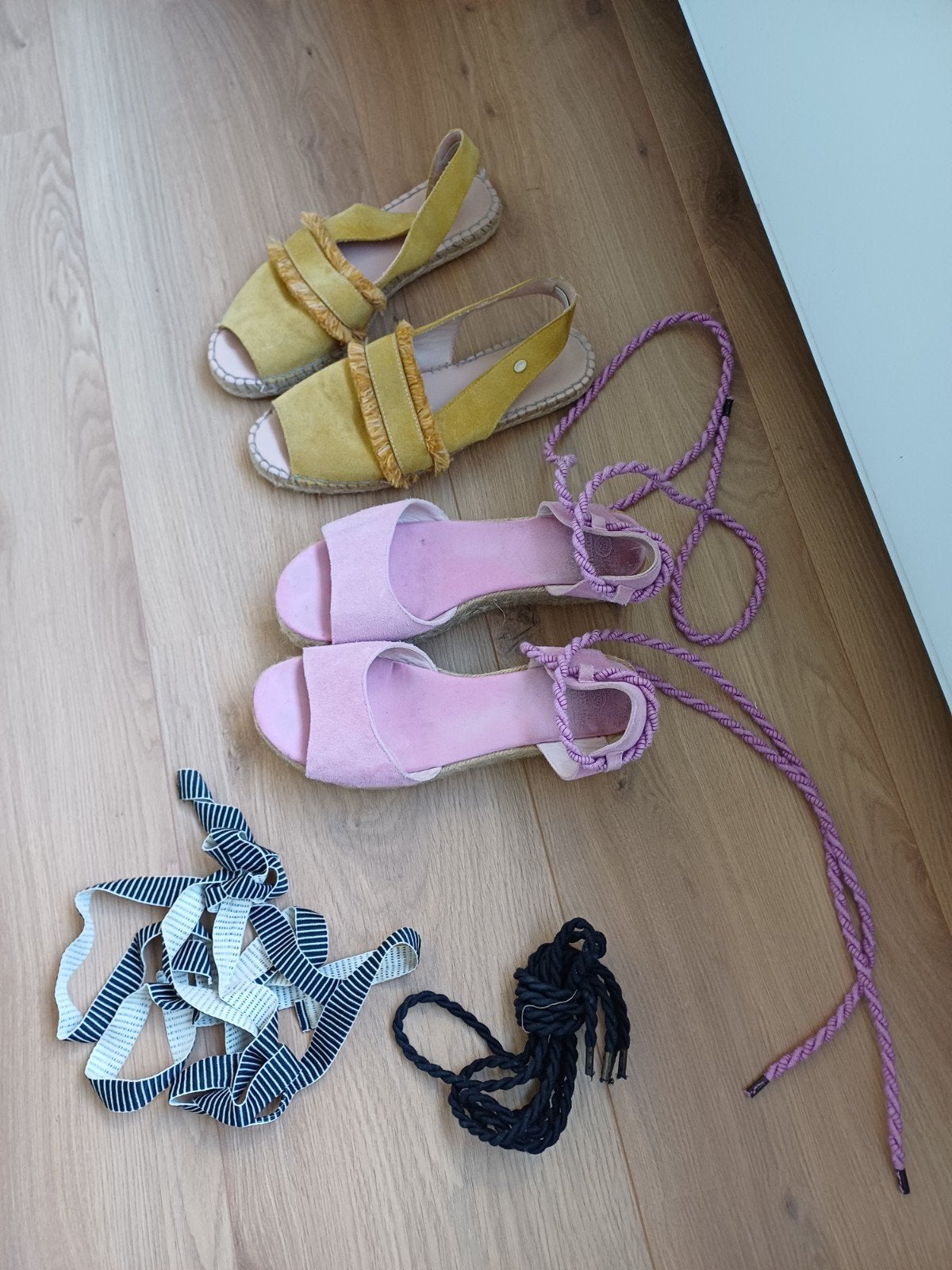 2 paar Fred de la Bretoniere schoenen, Kleding | Dames, Fred de la Bretoniere, Geel, Ophalen of Verzenden, Espadrilles of Moccasins