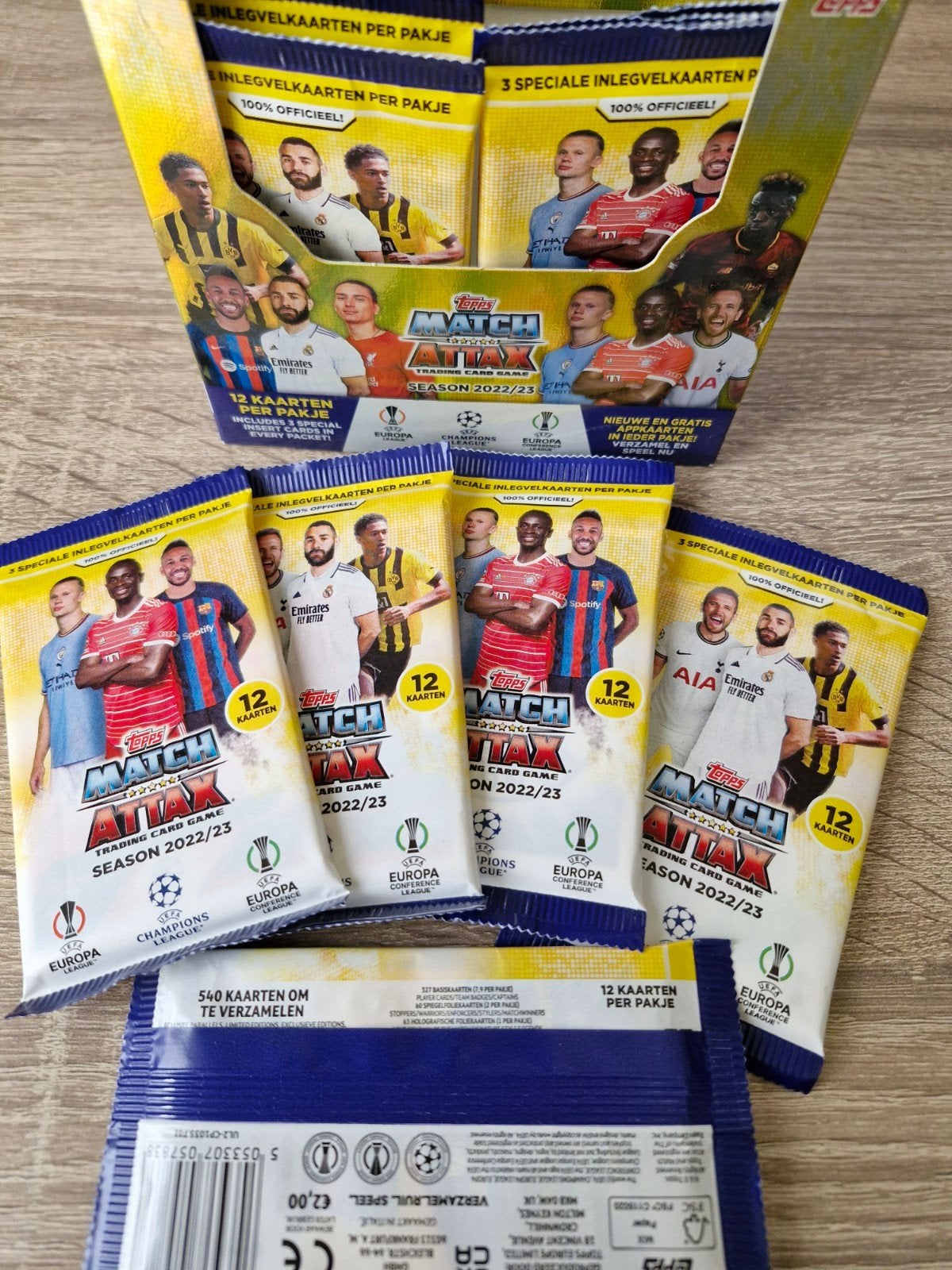 Topps Match Attax 2022/23 UEFA Champions League Box, Ophalen of Verzenden, Nieuw, Buitenlandse clubs, Poster, Plaatje of Sticker
