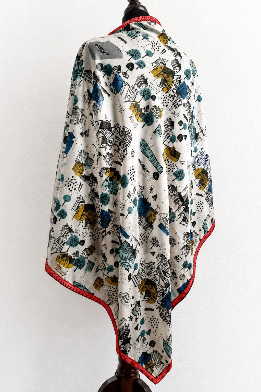 Mooie POM Amsterdam XL Sjaal Omslagdoek Nieuw WP110, Maat 46/48 (XL) of groter, Nieuw, Ophalen of Verzenden, Sjaal