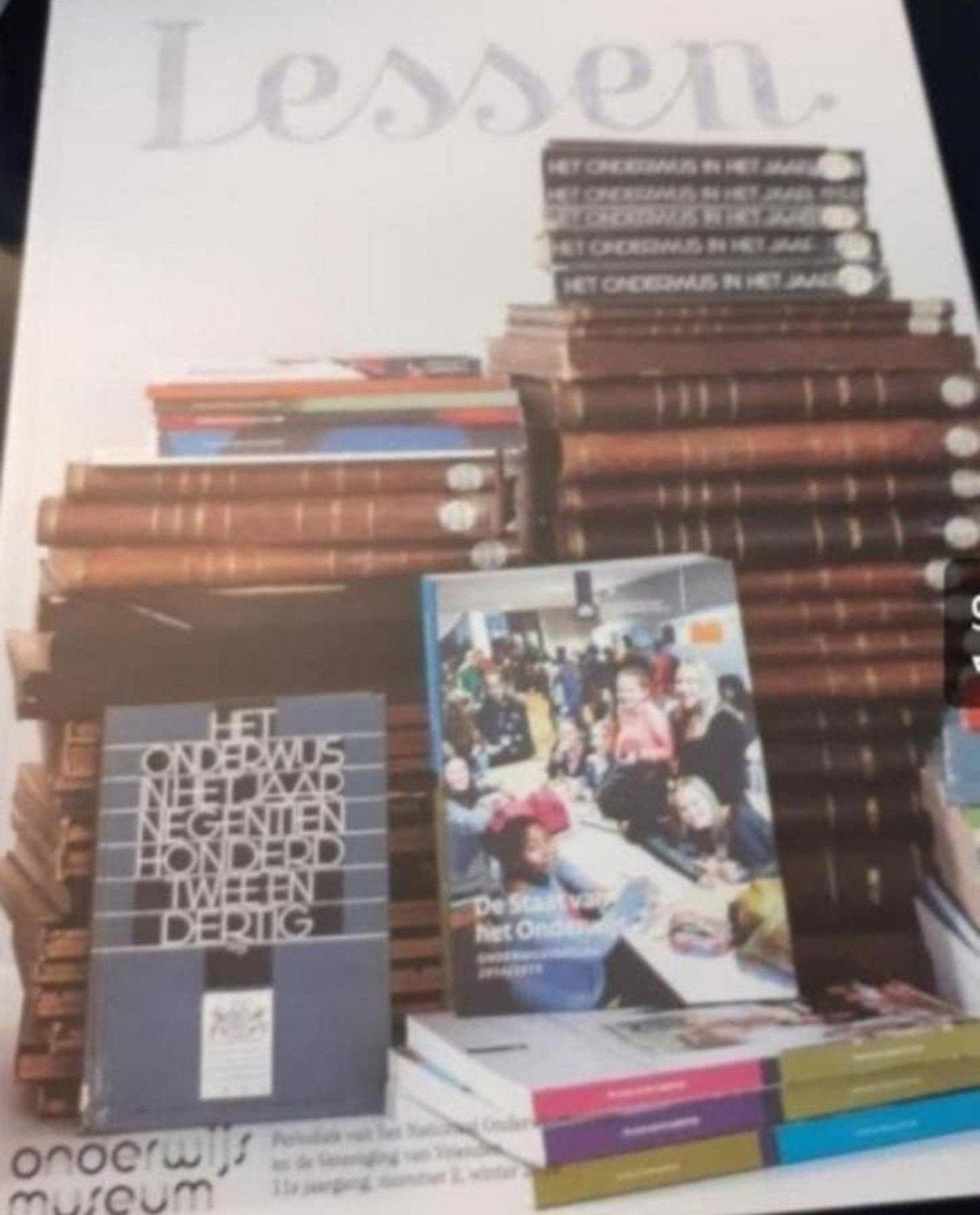 Tijdschrift 'Lessen' - Historisch Onderwijsmateriaal, Ophalen of Verzenden, Gelezen