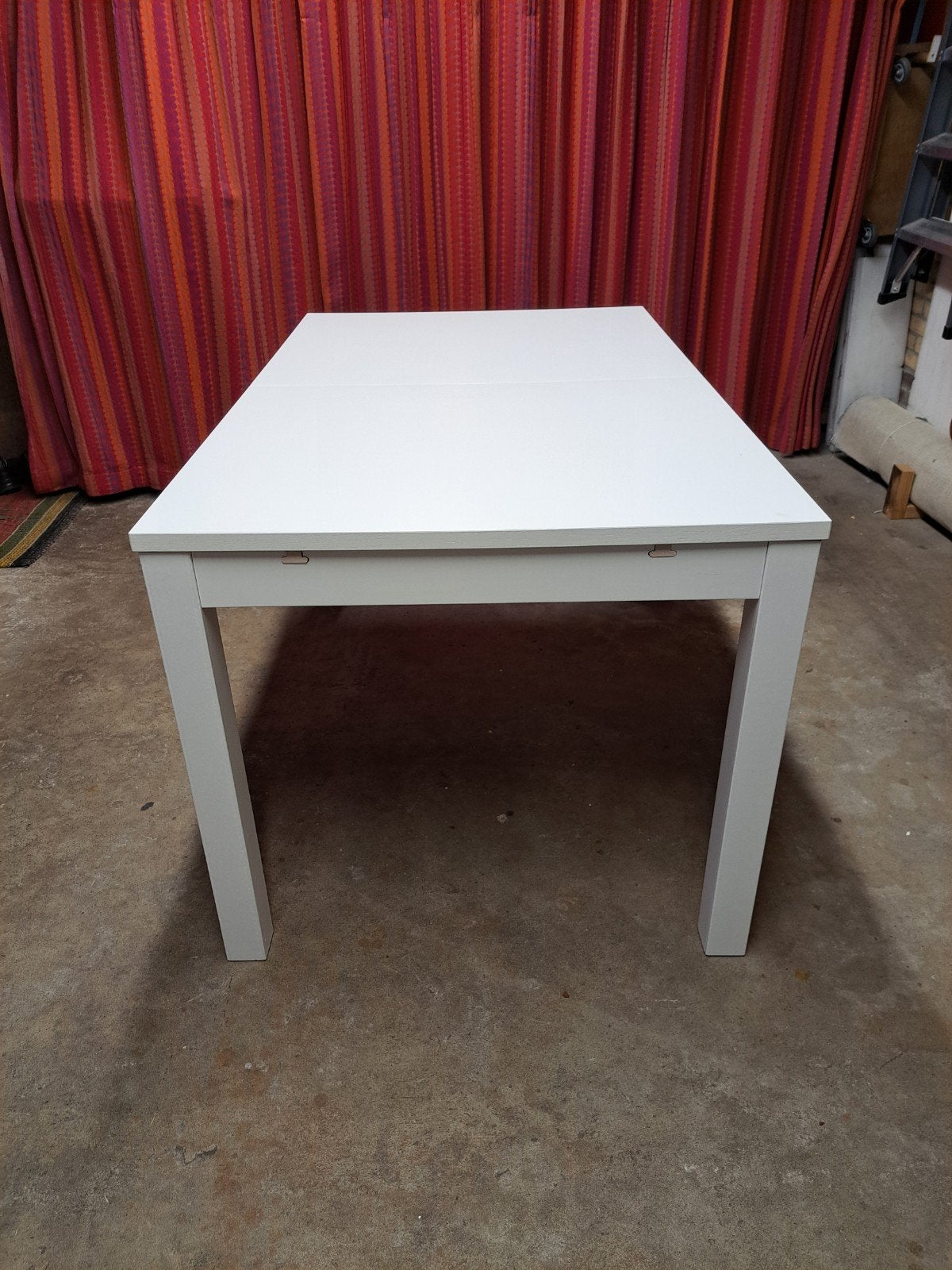 Eettafel wit z.g.a.n., Ophalen