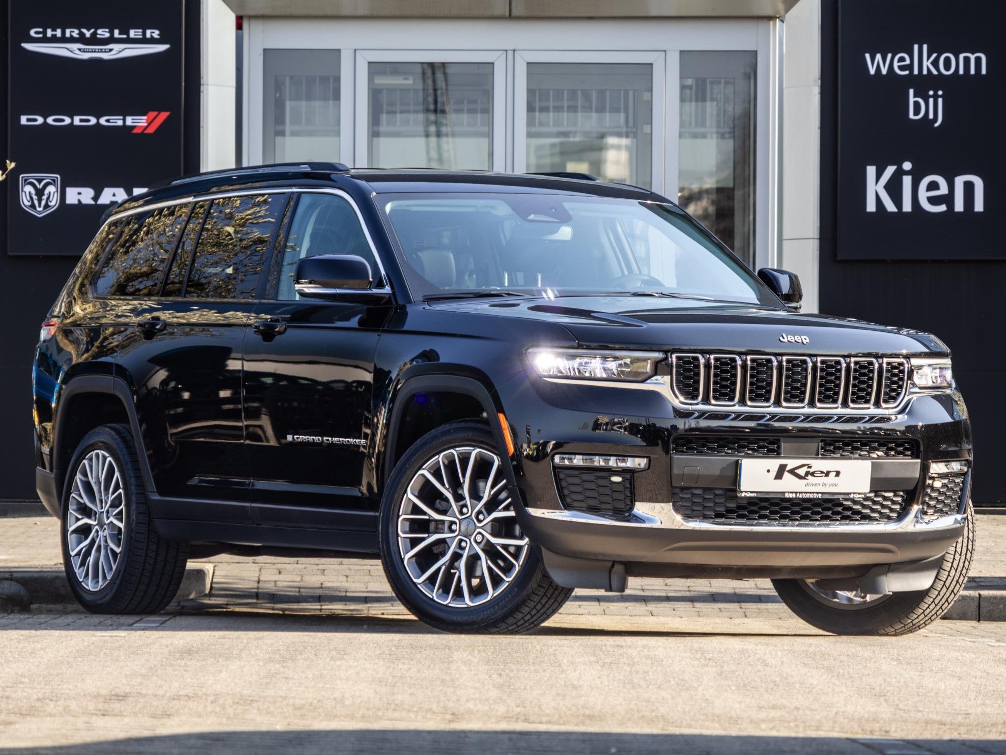 Jeep Grand Cherokee 3.6 LWB Limited | 6 Persoons | ACC | Sto