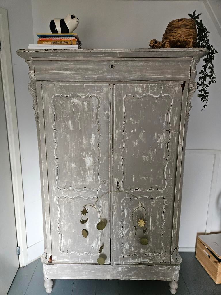 Authentieke Biedermeier kast, Ophalen