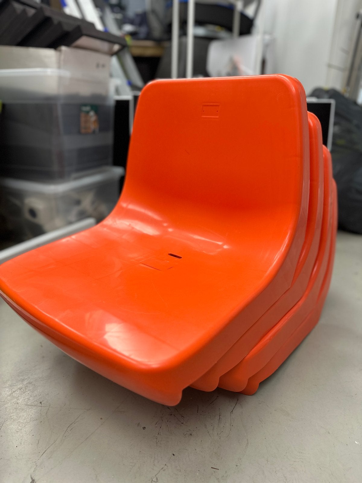 Stadion stoelen 4x oranje, Ophalen, Zo goed als nieuw, Overige kleuren, Vier