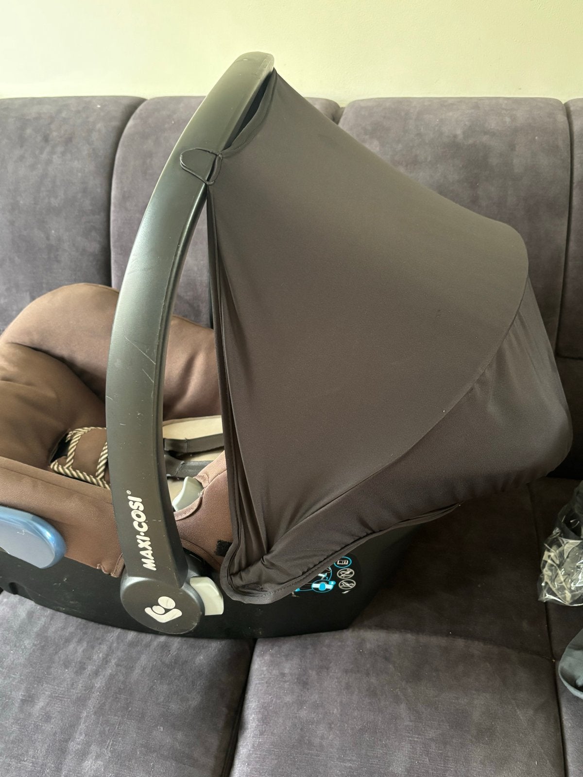 Maxi-Cosi autostoel met zonnekap en regenhoes, Ophalen, 0 t/m 13 kg, Maxi-Cosi, Gebruikt