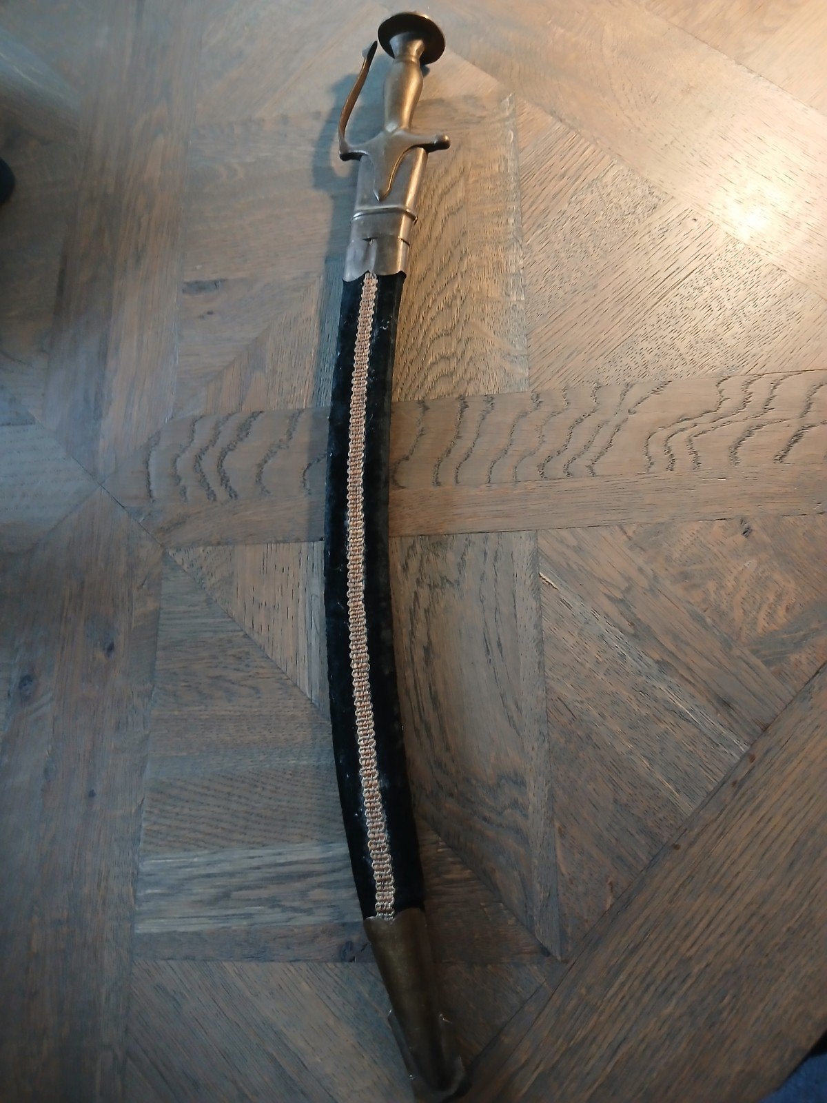 Antieke sabel met schede - Oosters design, Ophalen of Verzenden, Landmacht, Zwaard of Sabel