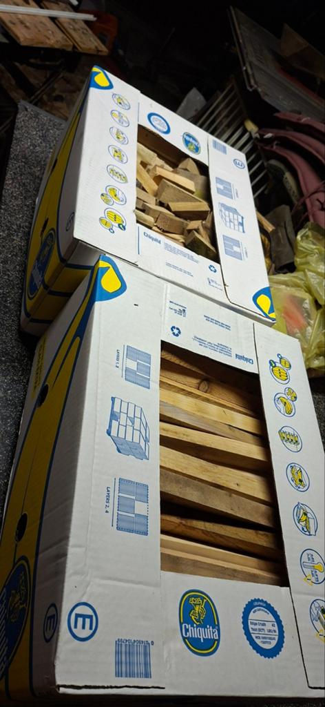 Aanmaakhout 2 bananen dosen, Minder dan 3 m³, Ophalen, Overige houtsoorten