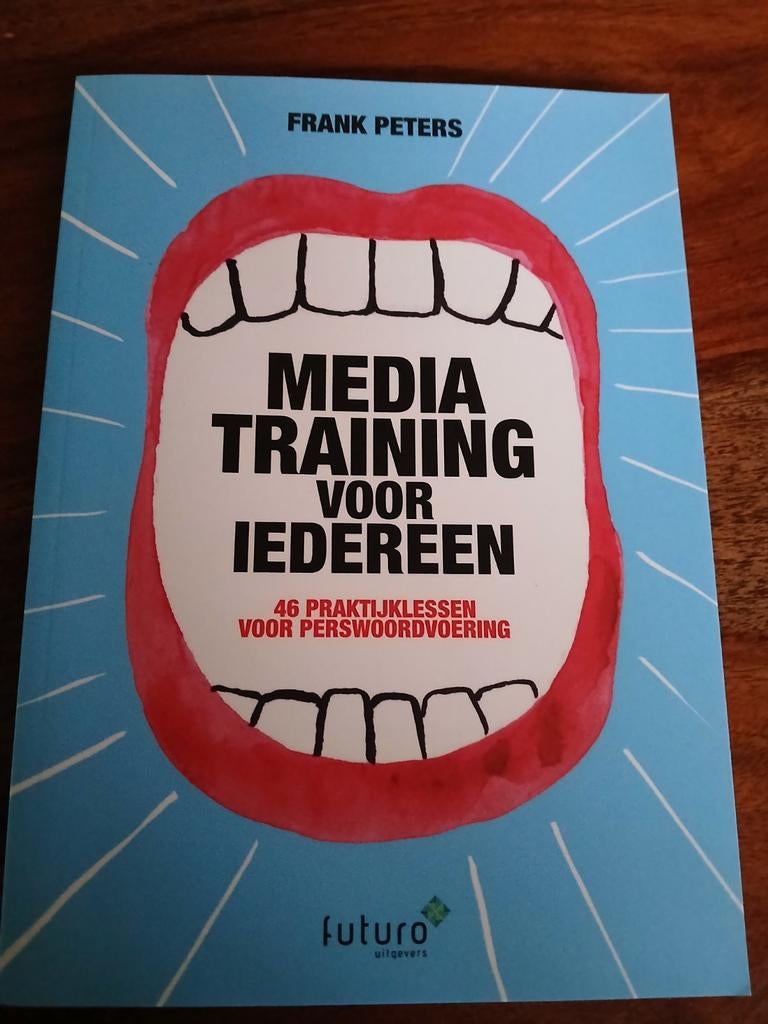 Mediatraining voor iedereen. Door Frank Peters, Ophalen of Verzenden, Zo goed als nieuw