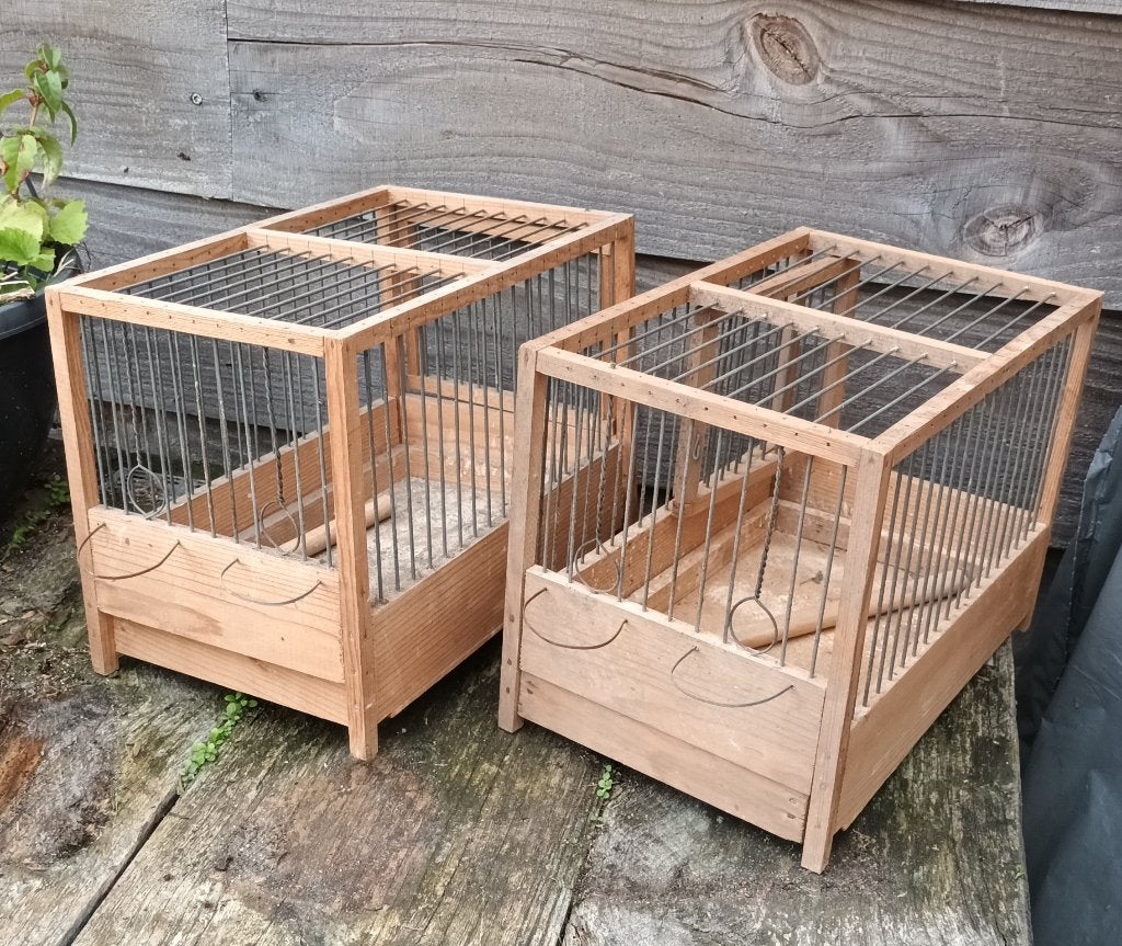 2 Vogelkooitjes met zitstokjes waterslager Kanarie Vinken, Dieren en Toebehoren, Ophalen of Verzenden, Hout, Vogelkooi