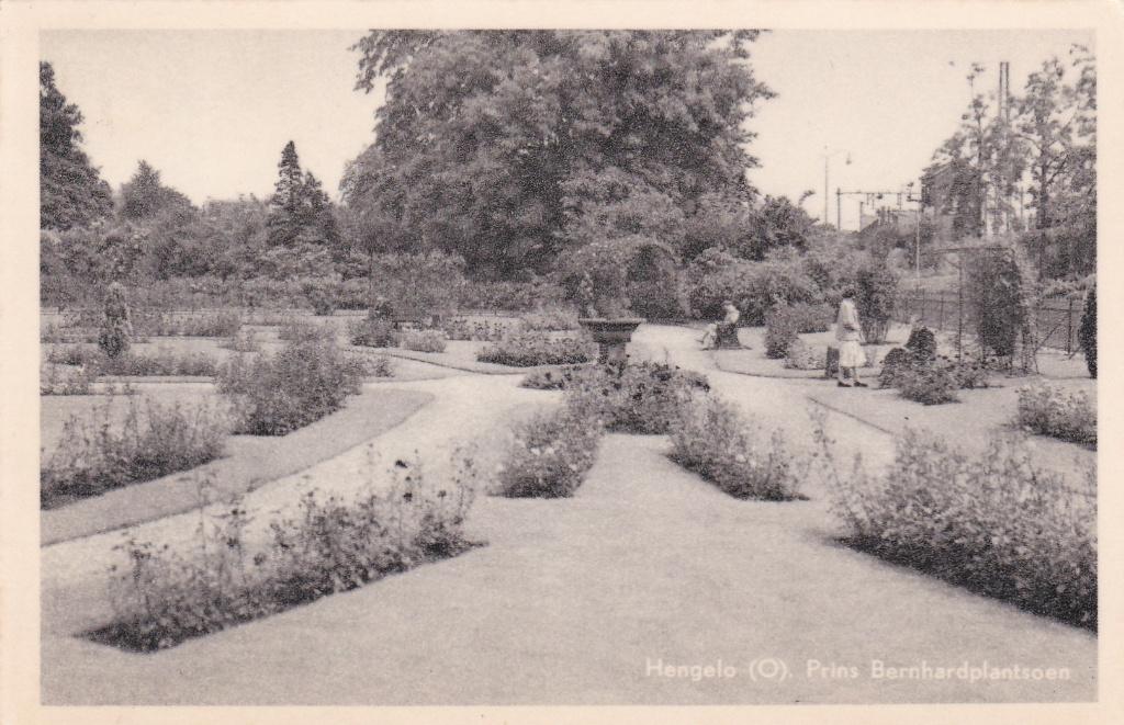 GA1701  Prins bernhardplantsoen Hengelo Overijssel 1957, Verzenden, 1940 tot 1960, Gelopen, Overijssel