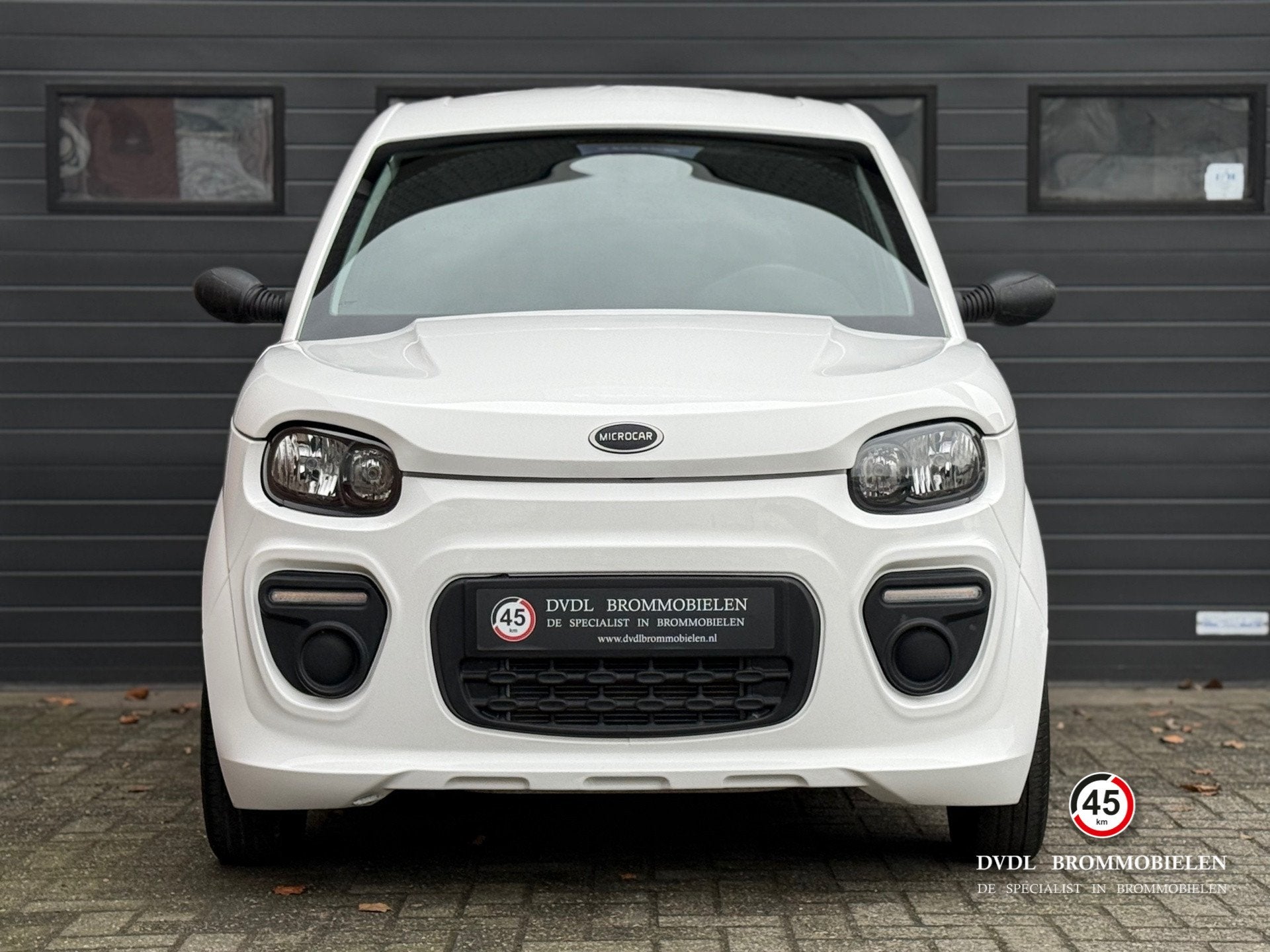 Microcar M.GO 6 Plus Brommobiel 2021 1e eig 17dkm NIEUWSTAAT, DVDL Brommobielen, Staarten 32
5281PL  Boxtel, NL, Info@dvdlbrommobielen.nl