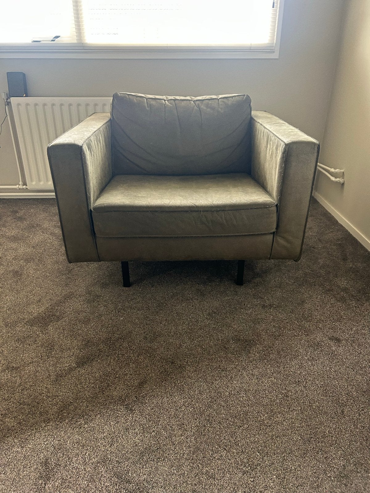 Woood Woonkamer Stoel - Comfortabel en Stijlvol, Huis en Inrichting, Ophalen, Gebruikt, Overige kleuren, Eén