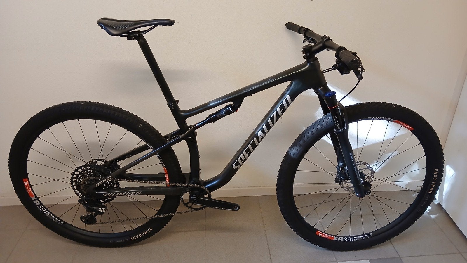 Specialized Epic Comp, Carbon, XO, Framemaat L, DT SWISS XR, Fully, Ophalen, Zo goed als nieuw, Overige merken