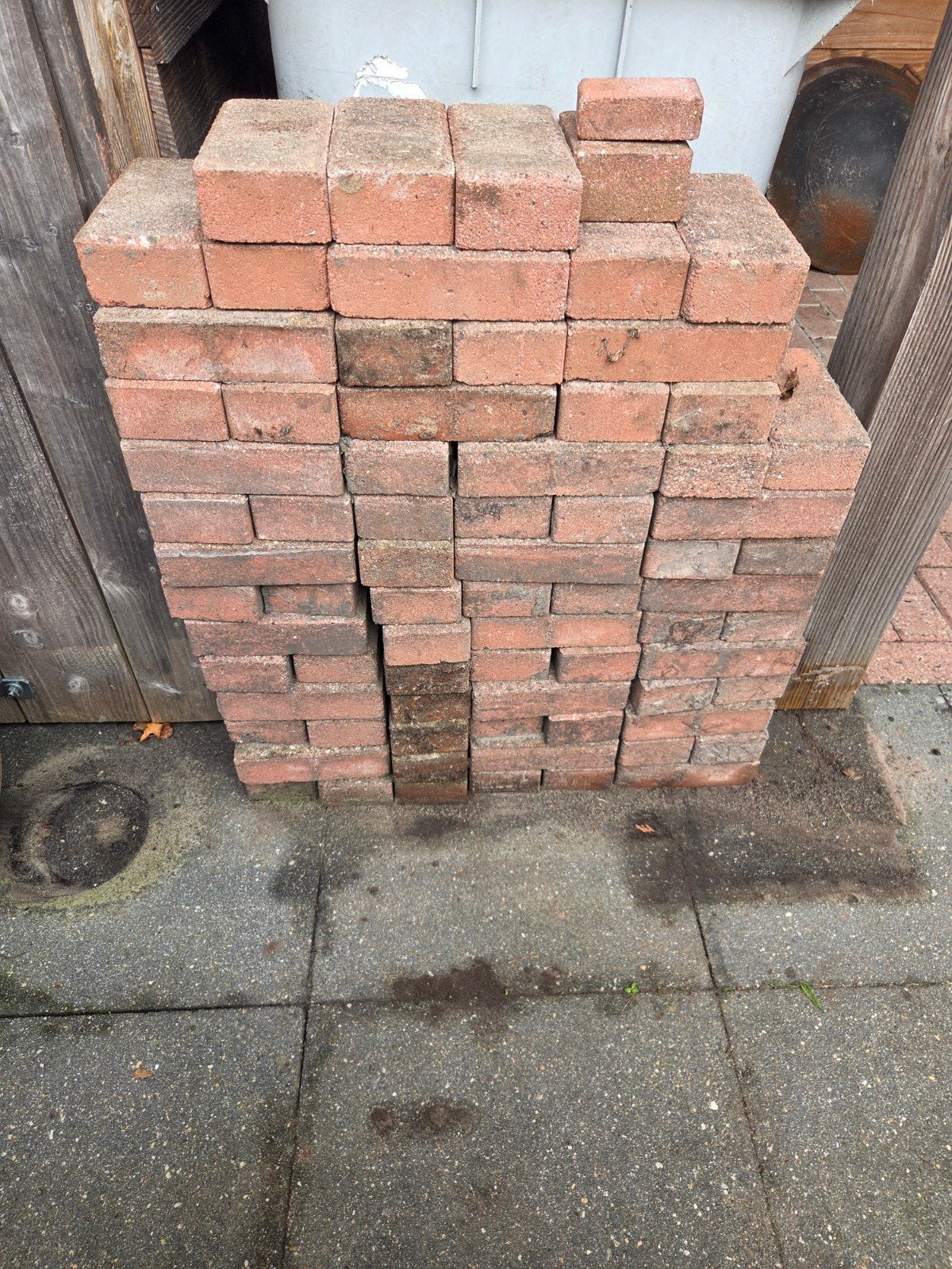 Gebruikte rode klinkers voor tuin of oprit, Tuin en Terras, Ophalen, Gebruikt, Klinkers, 5 tot 10 m²