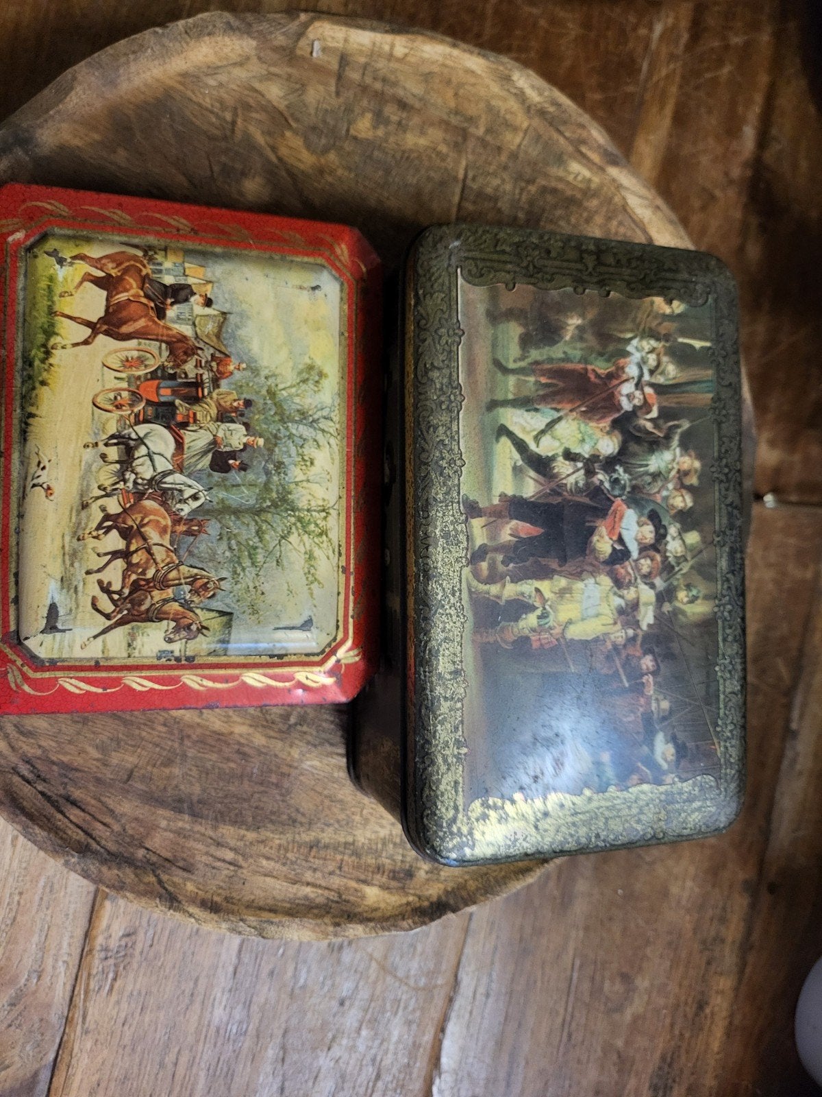 Koopje Vintage blikken trommels met klassieke afbeeldingen, Verzamelen, Blikken, Gebruikt, Koek(jes), Overige merken, Ophalen of Verzenden
