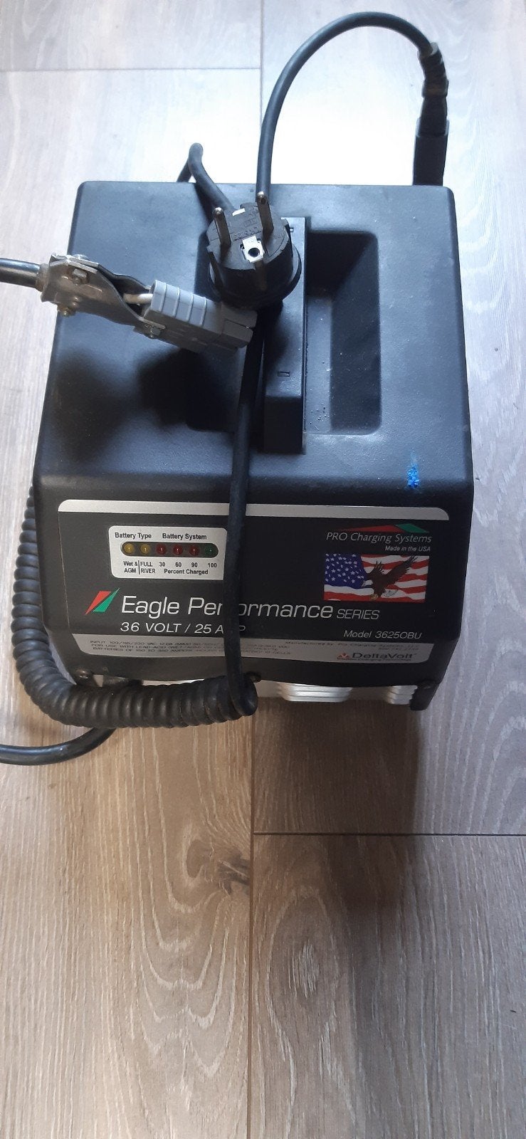 Acculader 36volt schrob / veeg machine, Auto diversen, Autogereedschap, Ophalen of Verzenden, Nieuw