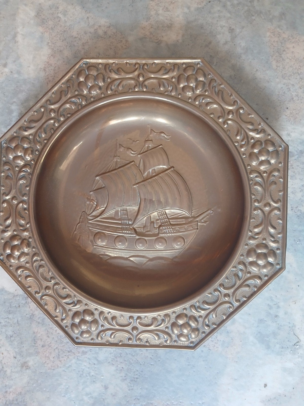 antiek koperen wandplaat met scheepsmotief reliëf, Ophalen of Verzenden