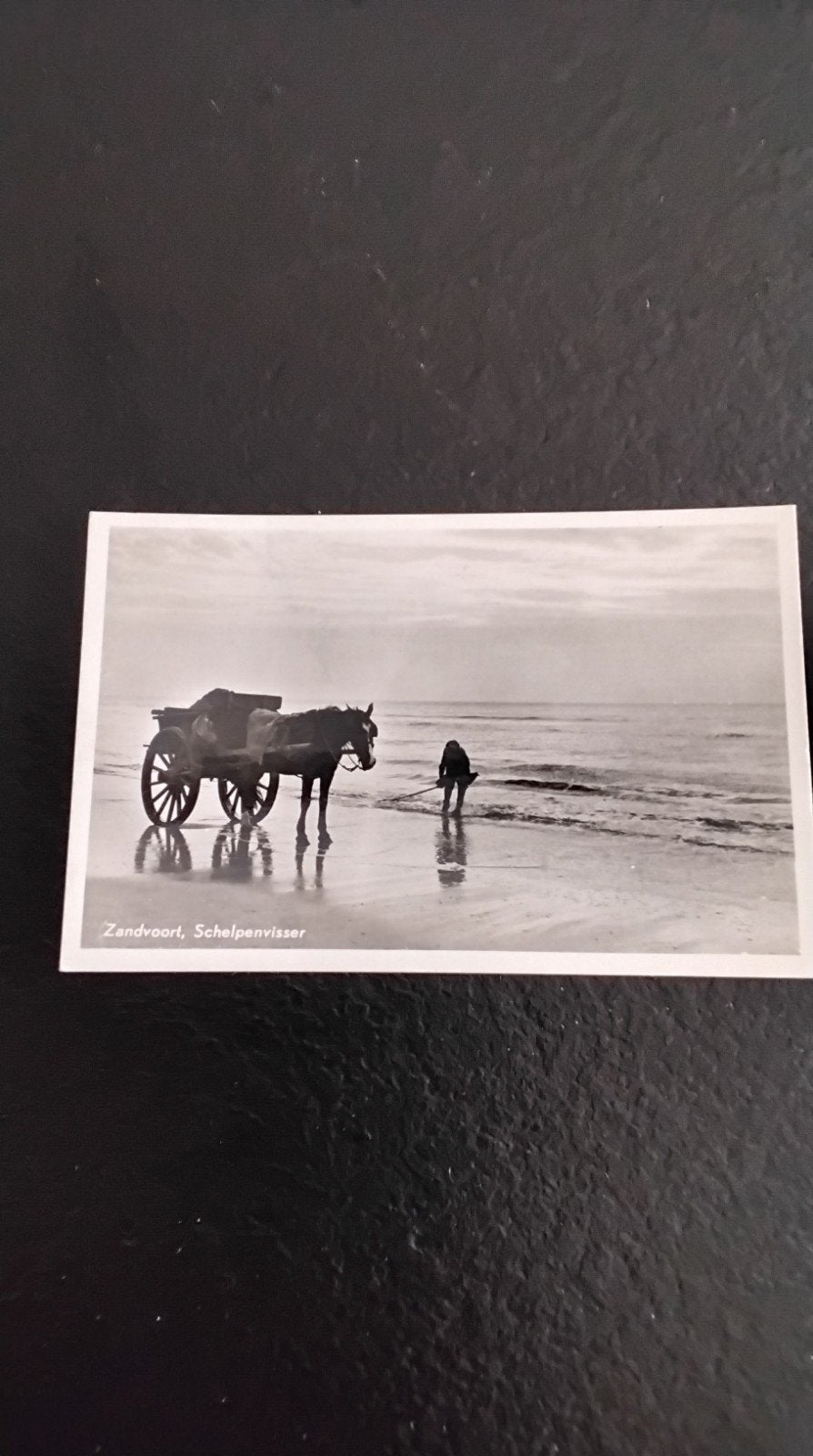 Oude Ansichtkaart Zandvoort, Schelpenvisser (1958), Ophalen of Verzenden, 1940 tot 1960, Gelopen, Noord-Holland