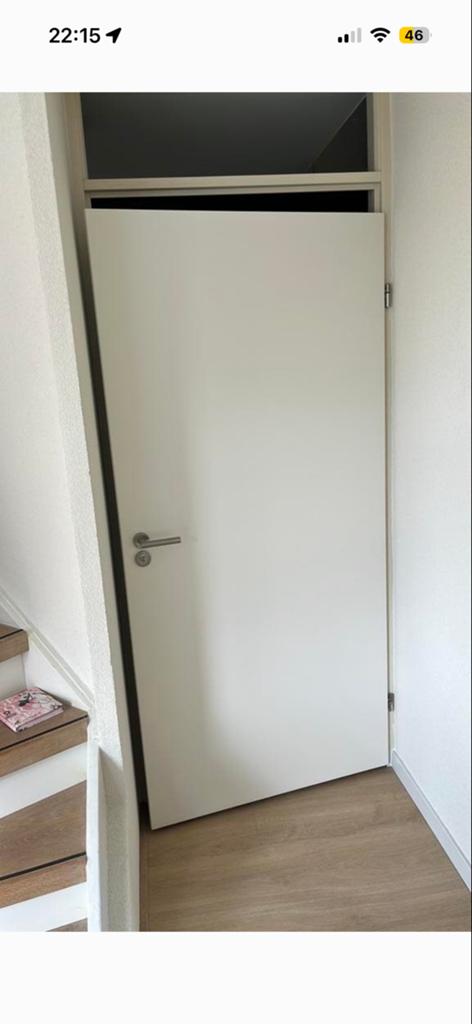 Gratis Svedex opdekdeur (RAL 9010, rechtsdraaiend), Doe-het-zelf en Verbouw, Deuren en Horren, Ophalen, 80 tot 100 cm, Binnendeur