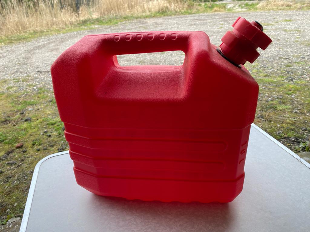 Jerrycan 10 liter rood - Ideaal voor bootbenzine/diesel, Ophalen, Gebruikt, Overige typen