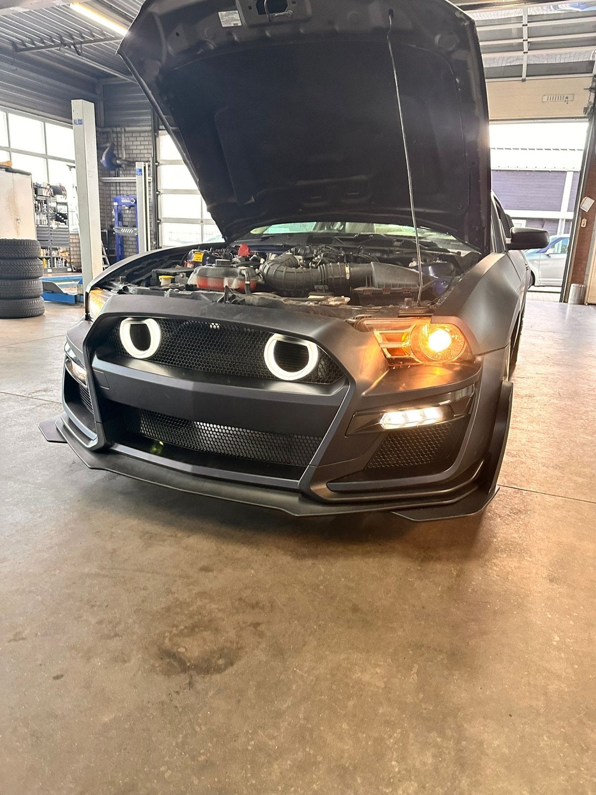 Ford Mustang GT500 Bumper met verlichting (vanaf 2010), Ophalen, Voor, Nieuw, Ford