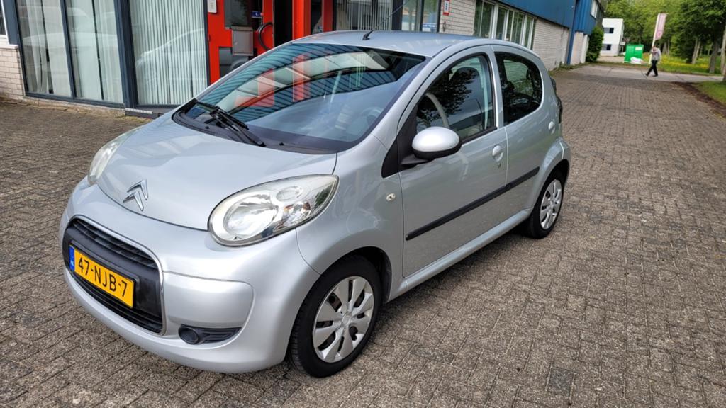 Citroën C1 1.0 sléchts 65Dkm! 5-DRS 2010 Grijs nw apk /airco, Auto's, Voorwielaandrijving, Euro 5, Stof, Zwart