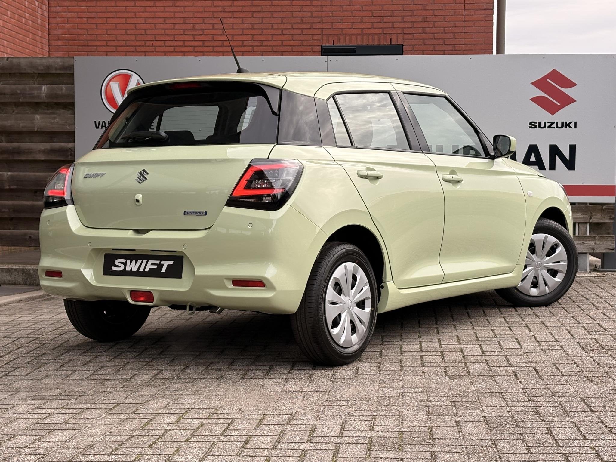 Suzuki Swift 1.2 Comfort Smart Hybrid Navigatie, Cruise Cont, Auto's, Voorwielaandrijving, 12 maanden, Stof, Euro 6
