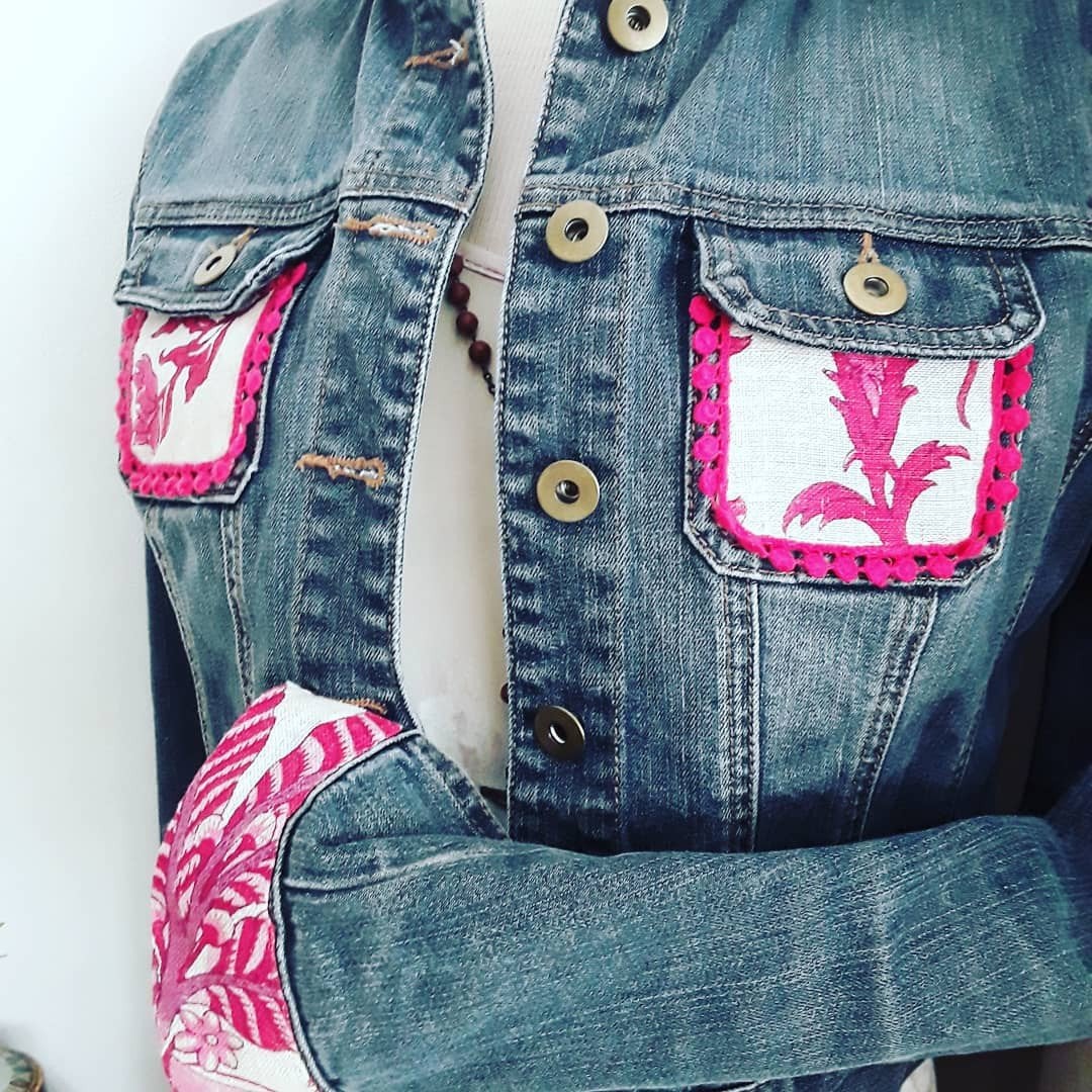 Uniek bohemian botanisch boho spijkerjasje mt S, Ophalen of Verzenden, Zo goed als nieuw, Blauw