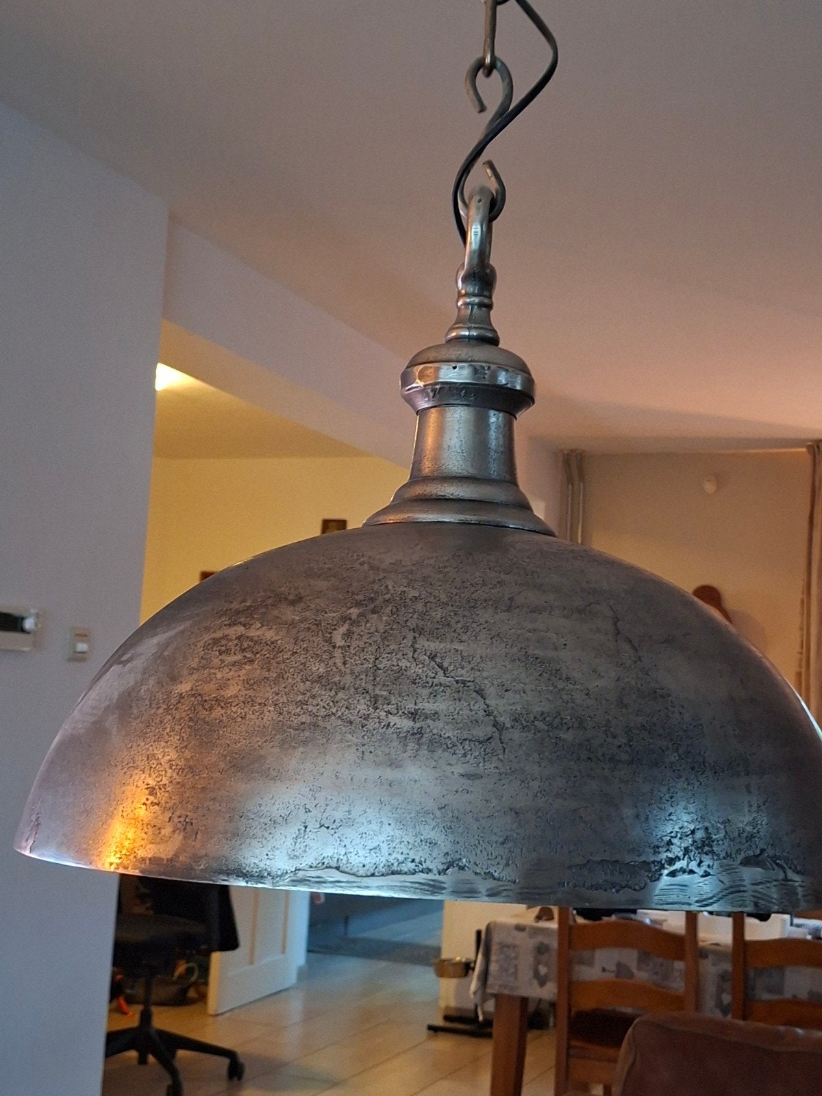 Industriële hanglamp - Metaal - Grote koepel, Huis en Inrichting, Lampen | Hanglampen, Ophalen, Gebruikt, Metaal, Industrieel