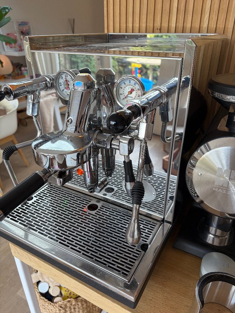 ECM Synchronika (Volledige beurt gehad in juli '26), 10 kopjes of meer, Ophalen, Zo goed als nieuw, Espresso apparaat