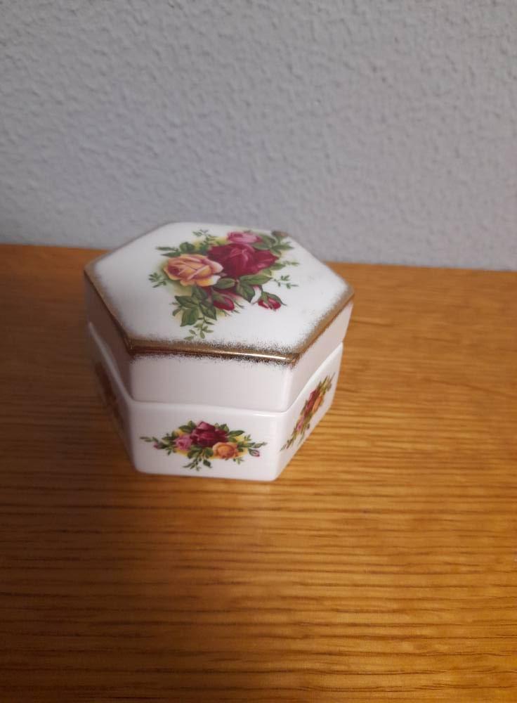 royal albert old country rose adv 59 doosje, Ophalen of Verzenden