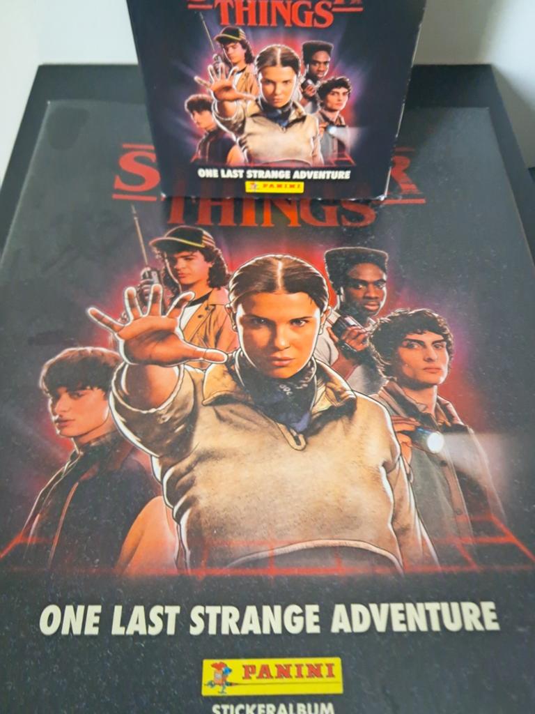 Stranger Things / Panini / Stickers, Ophalen of Verzenden, Meerdere stickers