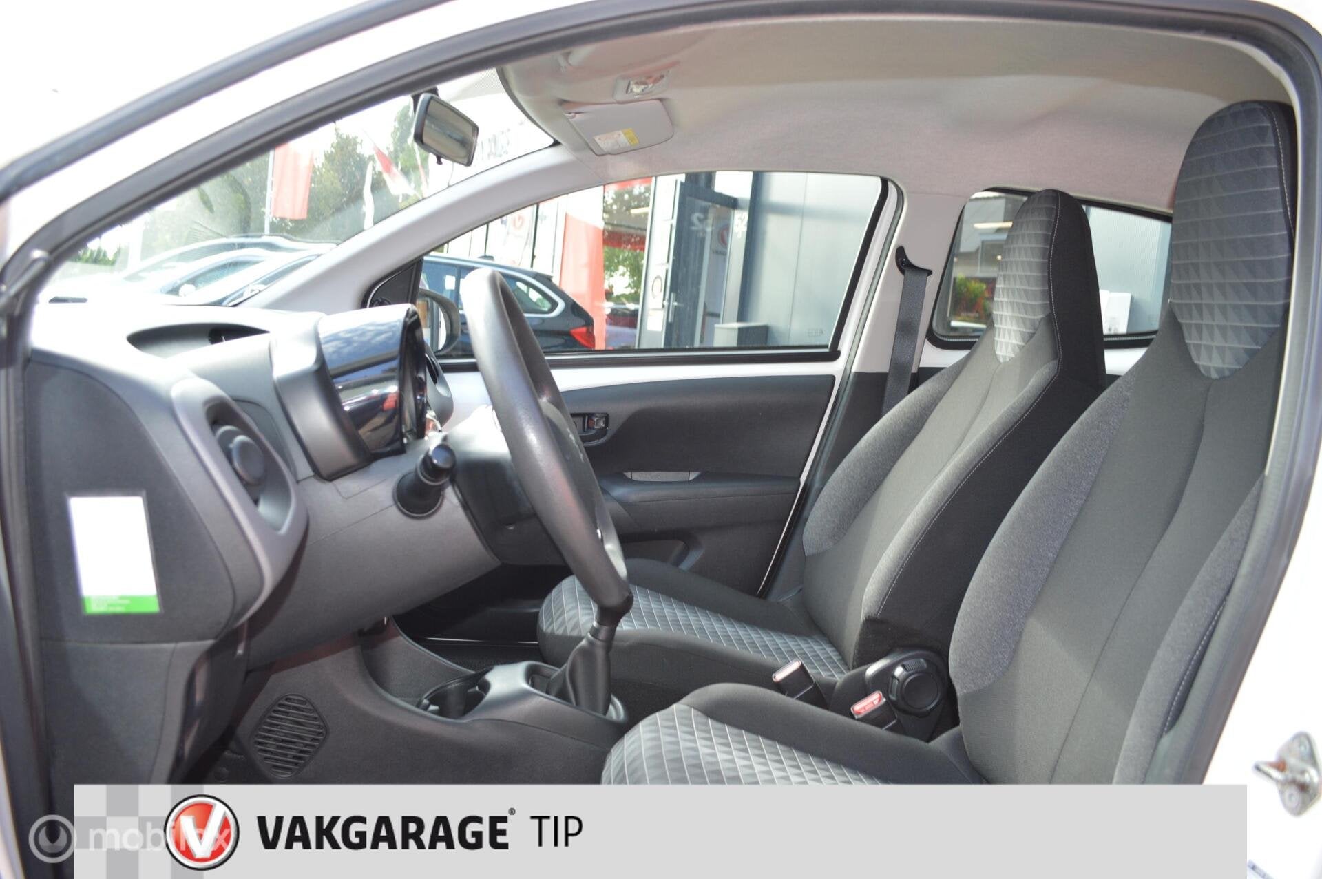 Foto 10 van Peugeot 108 1.0 e-VTi Active