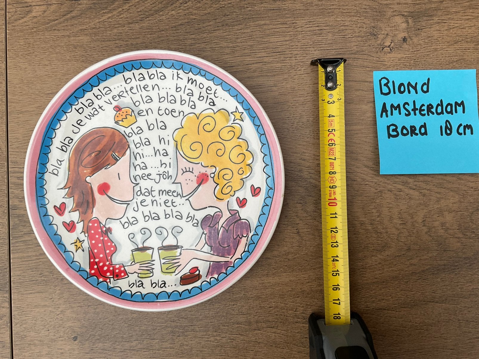 Blond Amsterdam bla bla bla gebaksbordje klein chipje, Huis en Inrichting, Keuken | Servies, Ophalen, Zo goed als nieuw, Bord(en)