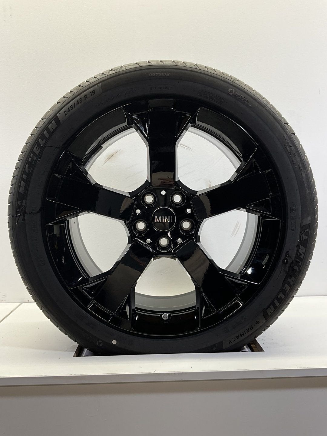 20’’MINI COUNTRYMAN U25 VELGEN ZOMERBANDEN STYLE 948 BLACK, Auto-onderdelen, Banden en Velgen, 19 inch, 245 mm, -, -