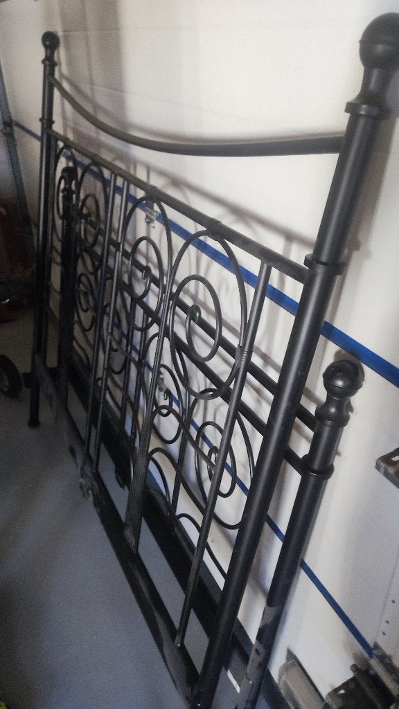 Ikea zwart metalen bed 140x200, Ophalen, Zwart, Tweepersoons, 140 cm