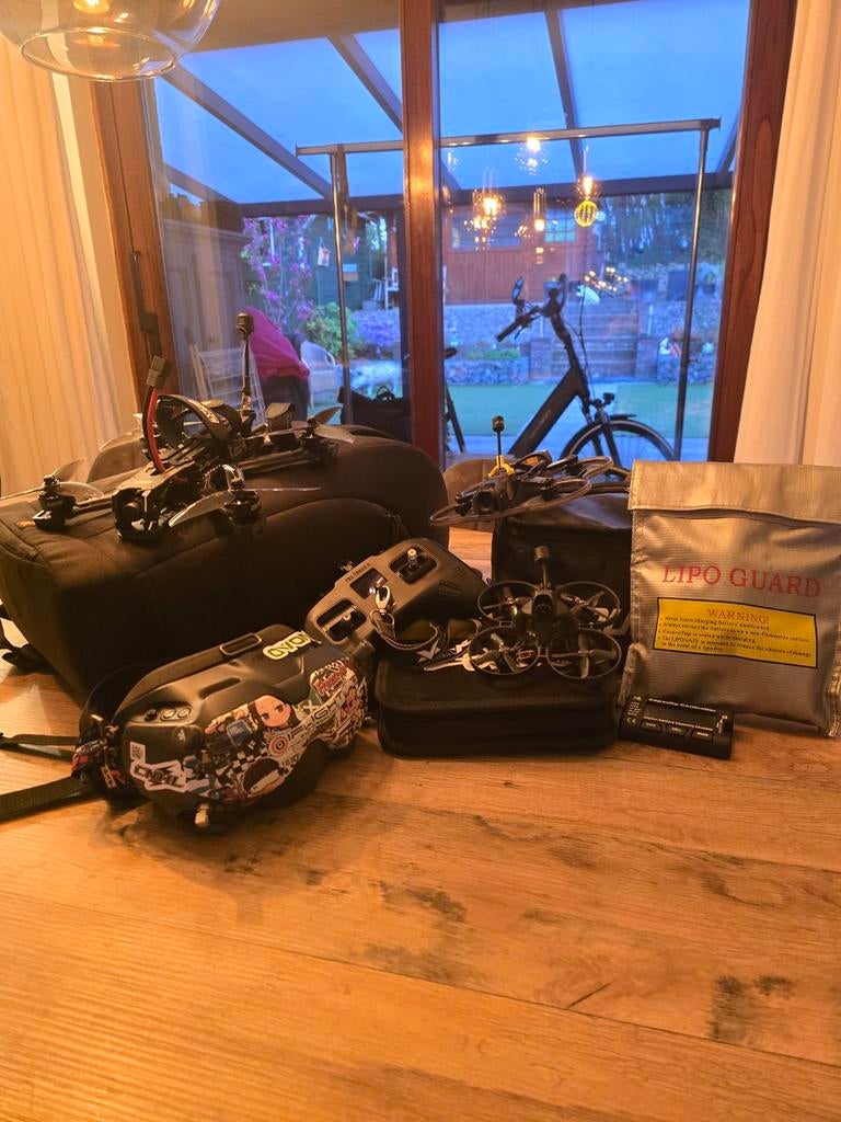Complete FPV Set: DJI Goggles V1, Drones, Controller & Tas, Hobby en Vrije tijd, Modelbouw | Radiografisch | Helikopters en Quadcopters
