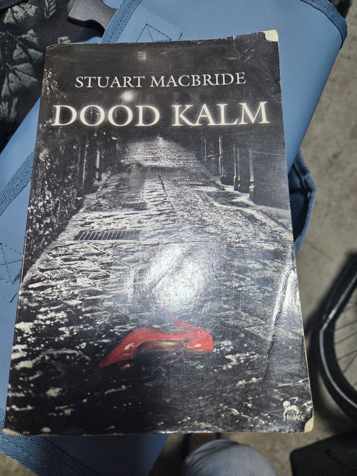 Dood Kalm - Stuart MacBride (Thriller), Boeken, Ophalen of Verzenden, Gelezen, Stuart MacBride
