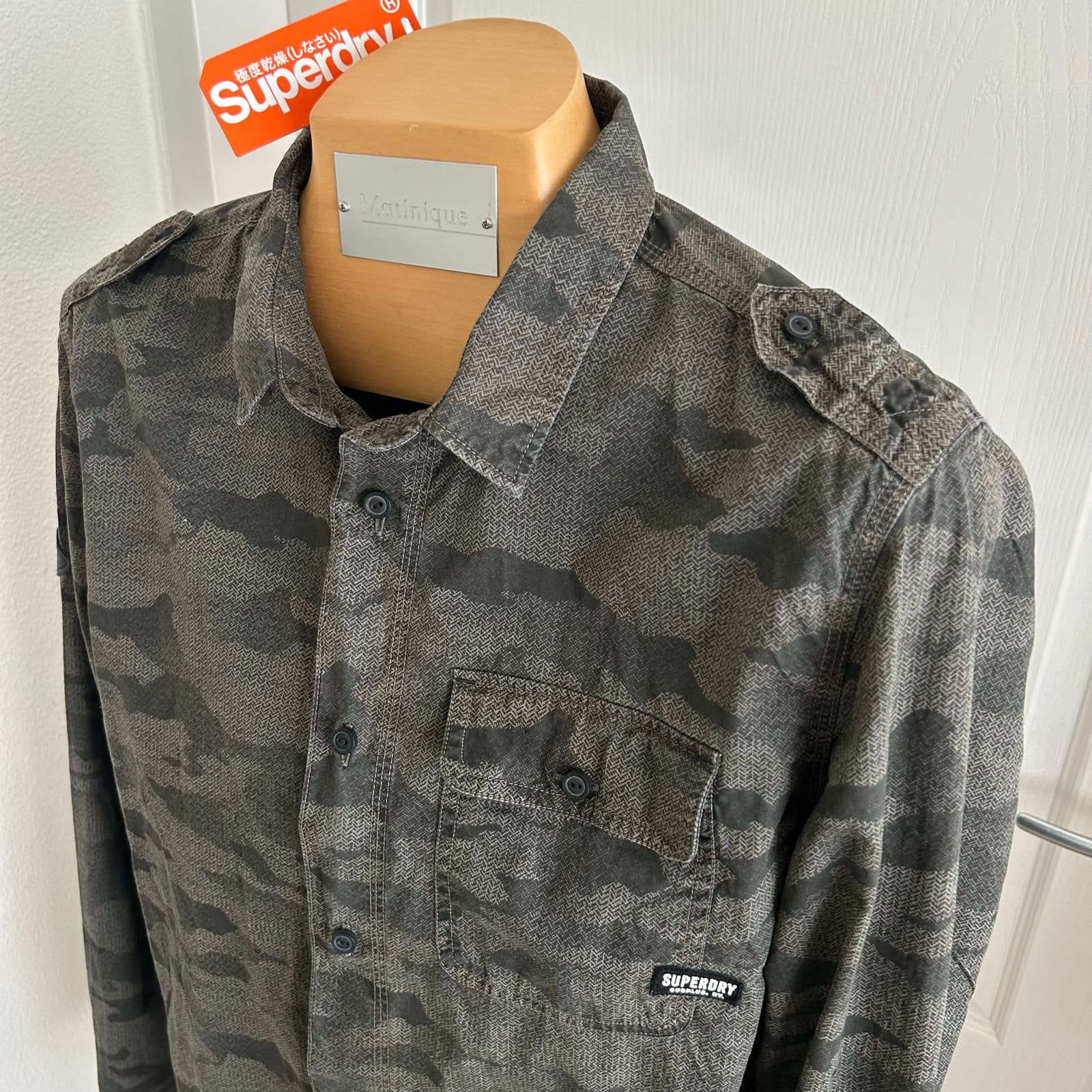 Prachtig Superdry Camouflage Overhemd - Nieuw met labels xl, Ophalen of Verzenden, Nieuw, Groen, Halswijdte 43/44 (XL)