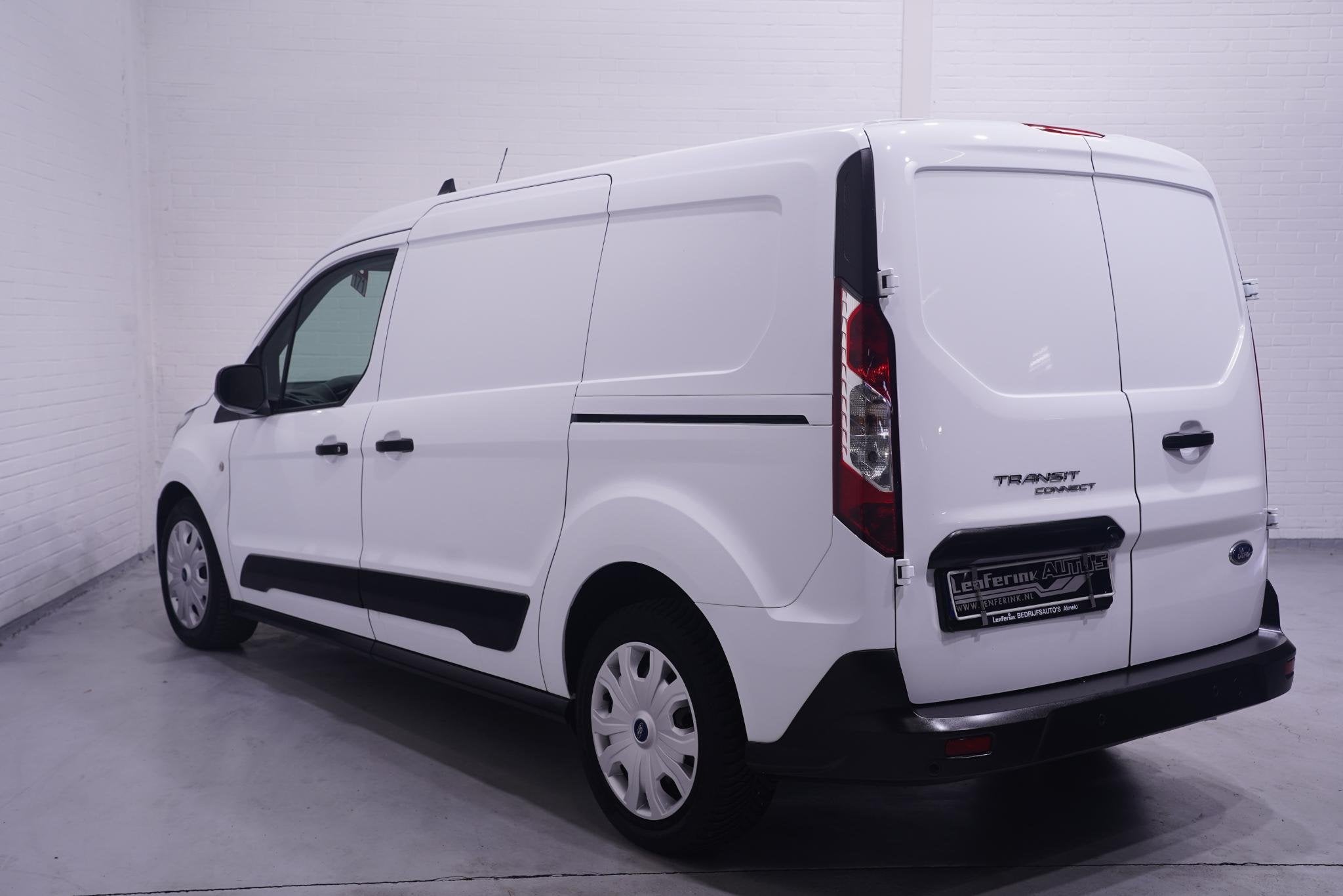 Ford Transit Connect 1.5 TDCi 100 pk L2 Trend Navi, NAP, 2x, Voorwielaandrijving, 1390 kg, Gebruikt, 4 cilinders