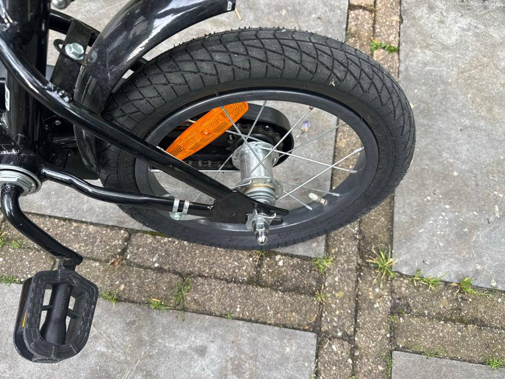 Kinderfiets 4y, Ophalen, Zo goed als nieuw, Jongen of Meisje, Jas