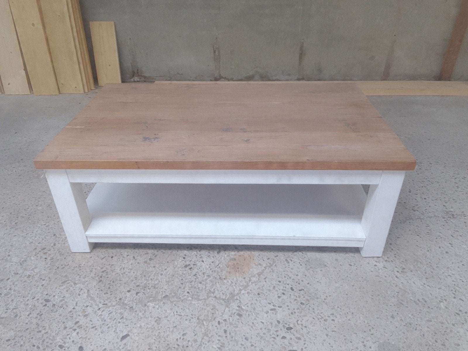Mooie houten salontafel te koop!, Huis en Inrichting, Tafels | Salontafels, Ophalen, Zo goed als nieuw, Rechthoekig, Grenenhout